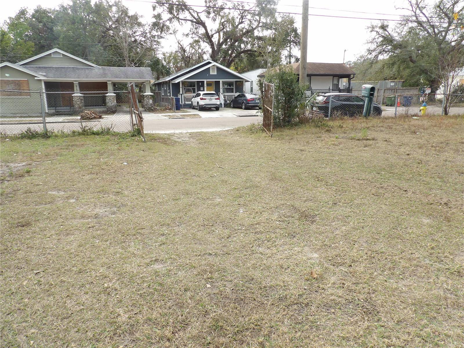 Tampa, FL 33605,914 E 28TH AVE