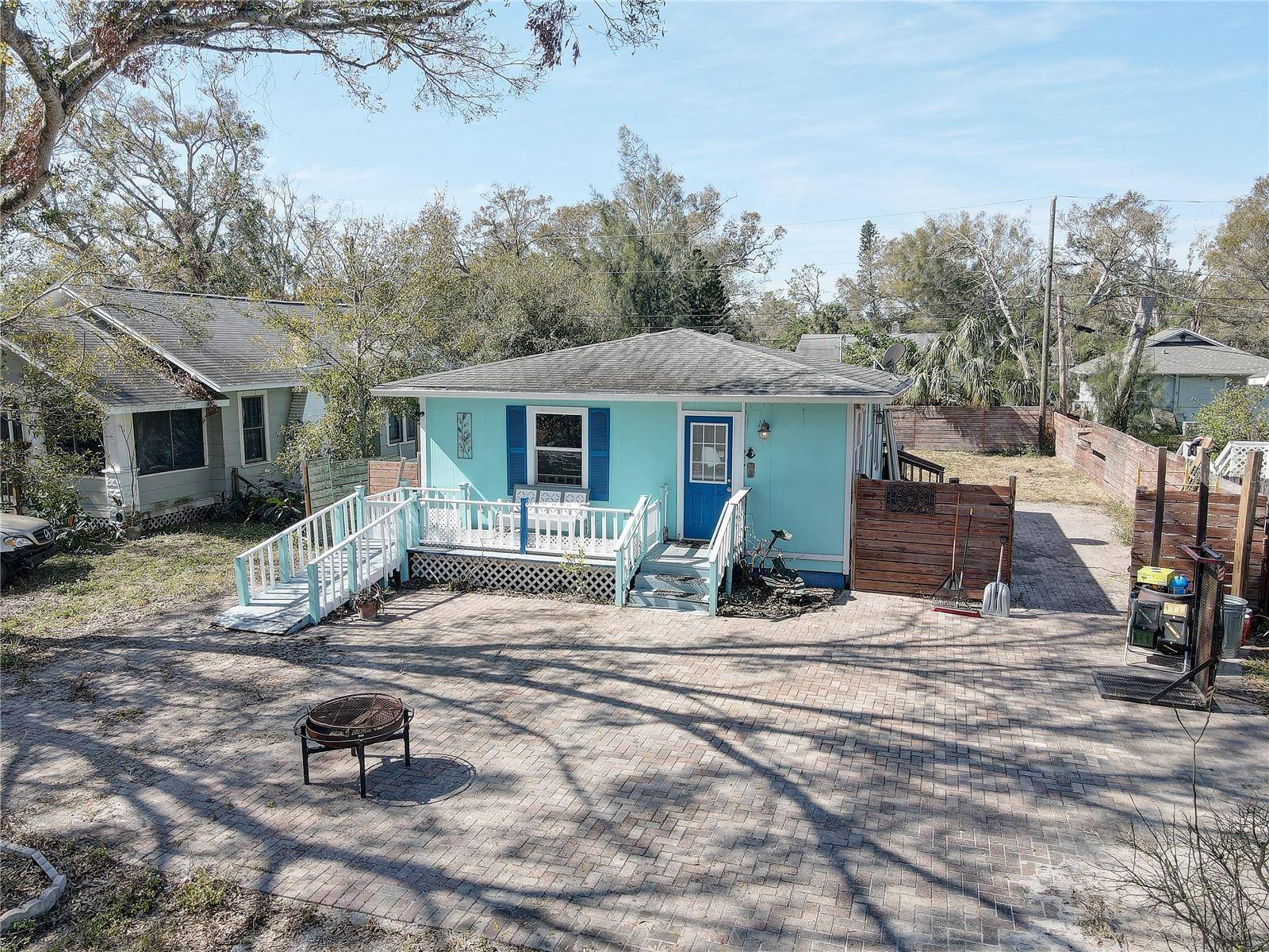 St Petersburg, FL 33702,6532 30TH ST N
