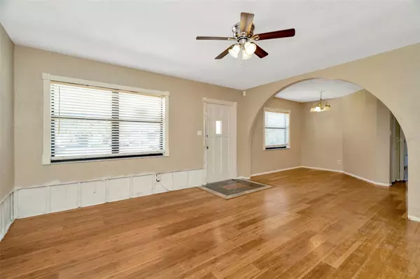 Apollo Beach, FL 33572,540 FLORIDA CIR S