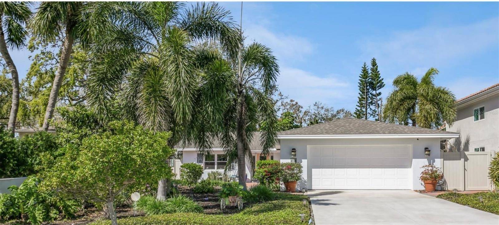 126 ALORA ST NE, St Petersburg, FL 33704