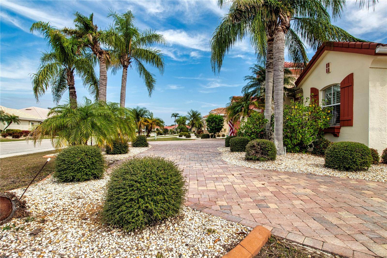 Sun City Center, FL 33573,1115 SIGNATURE DR