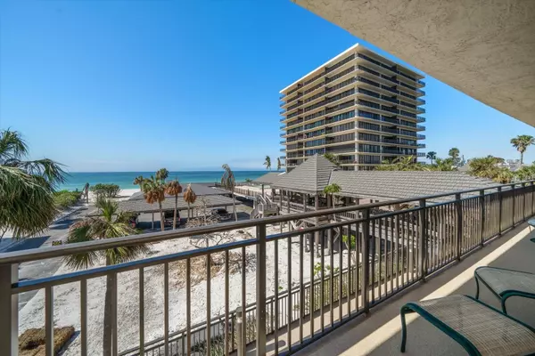 Treasure Island, FL 33706,7600 BAYSHORE DR #204