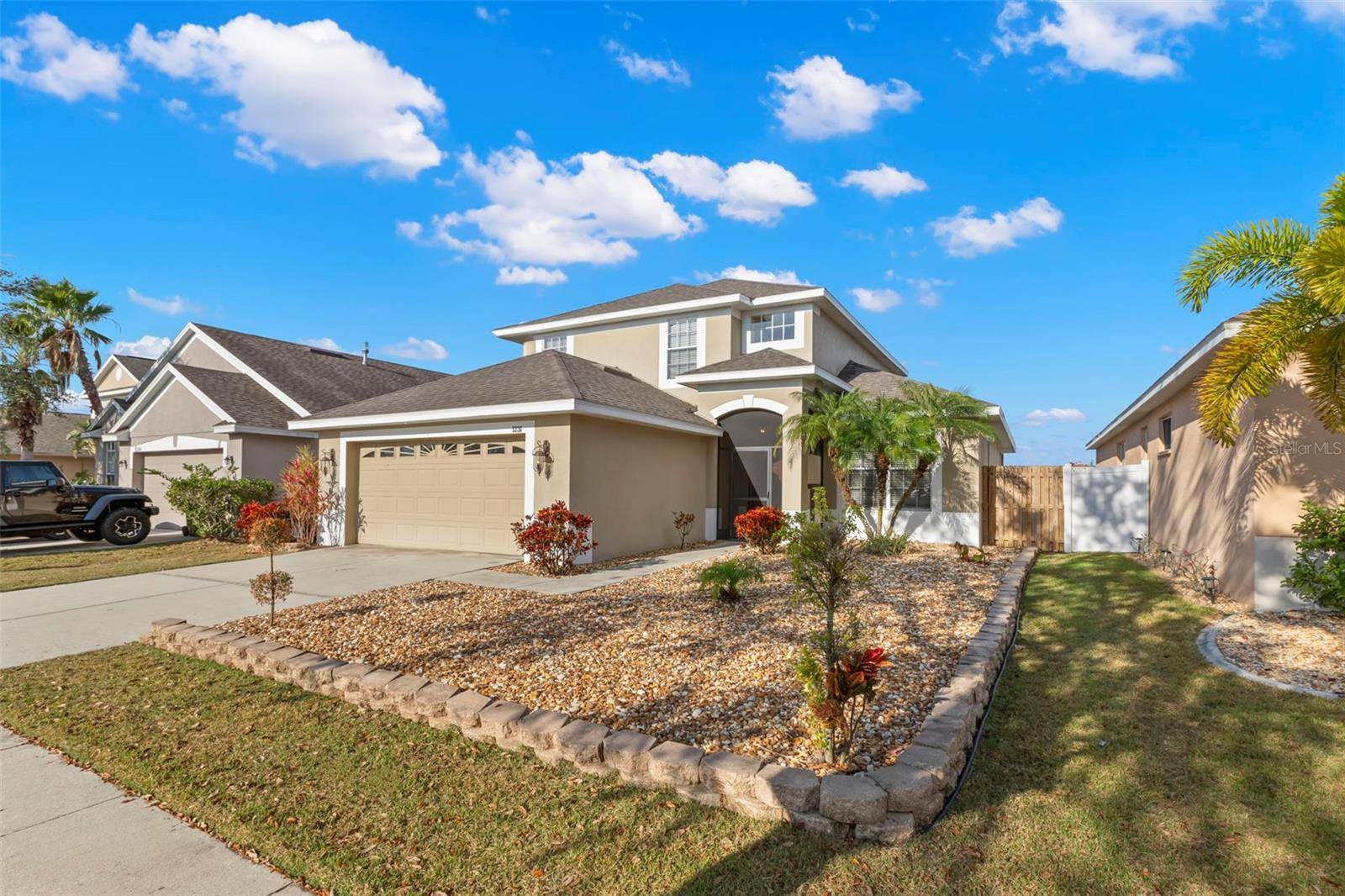 Apollo Beach, FL 33572,5236 CLOVER MIST DR