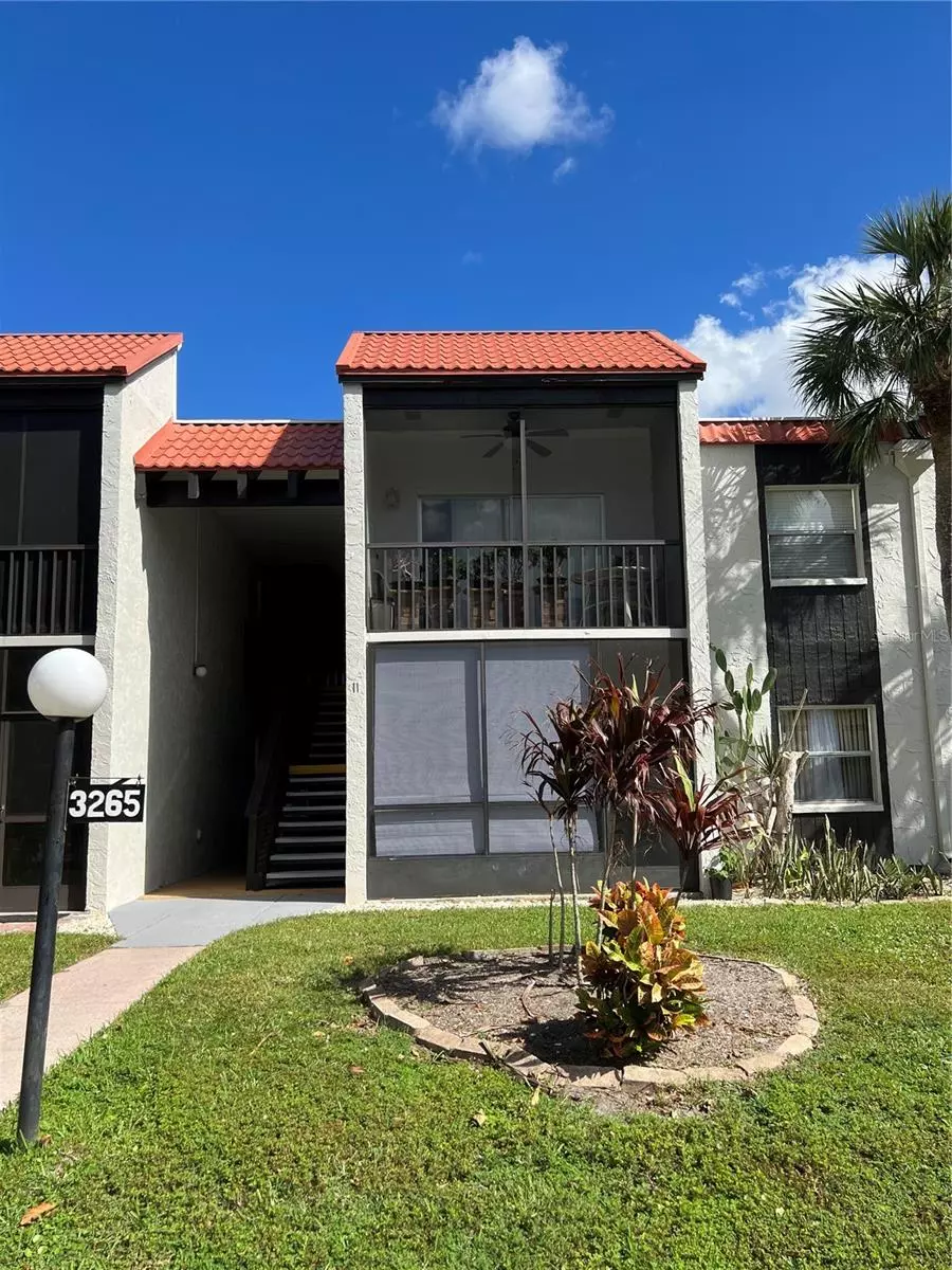 Sarasota, FL 34232,3265 BENEVA RD #202