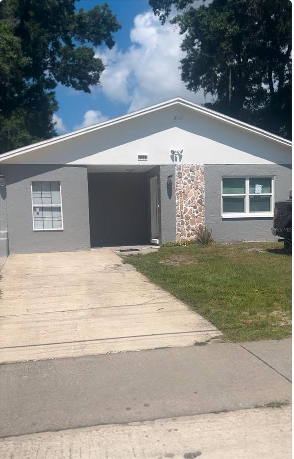 5318 N MENDENHALL DR, Tampa, FL 33603
