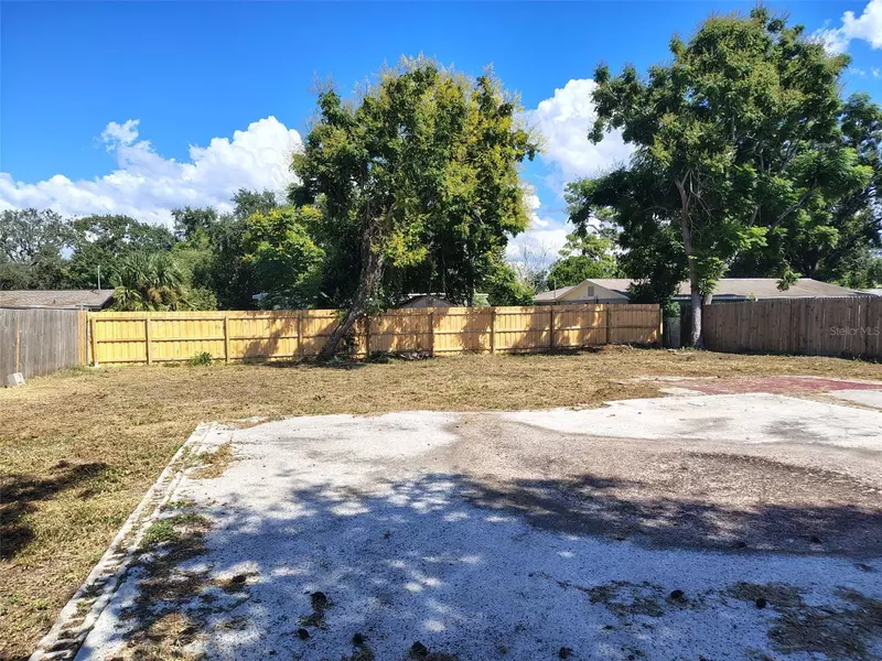 2046 CALUSA TRL, Holiday, FL 34690