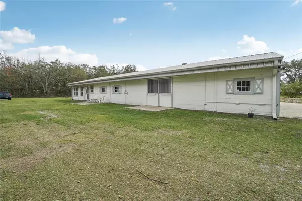 Zephyrhills, FL 33540,2040 UNDERWOOD LN