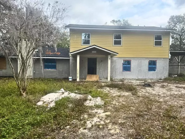 Ruskin, FL 33570,4004 27TH ST SE