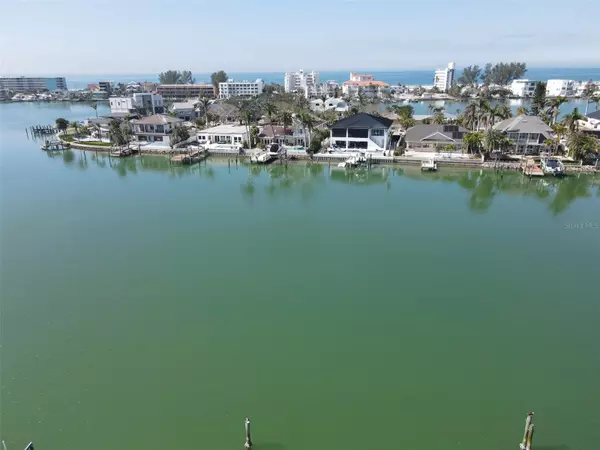 Treasure Island, FL 33706,10114 YACHT CLUB DR