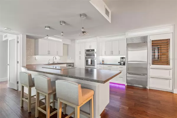 Treasure Island, FL 33706,500 TREASURE ISLAND CSWY #308