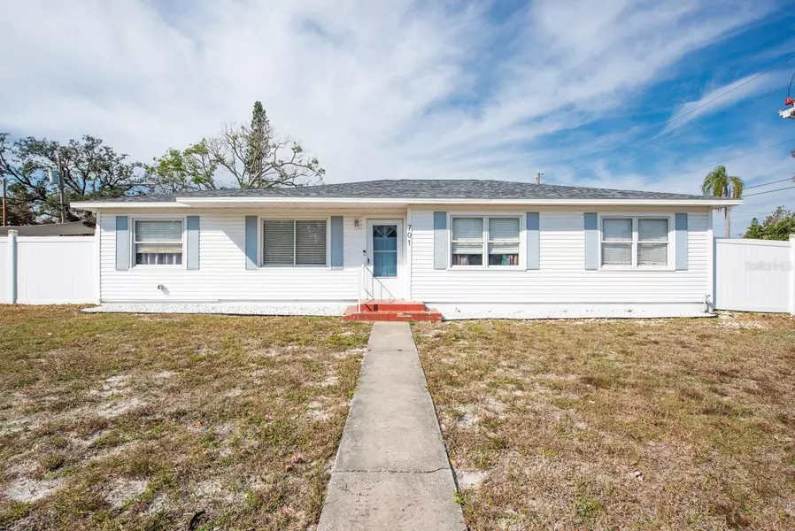 701 63RD ST S, Gulfport, FL 33707