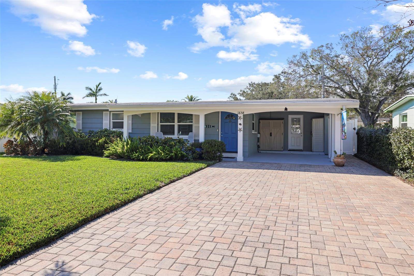 1658 ST MARY DR, Dunedin, FL 34698