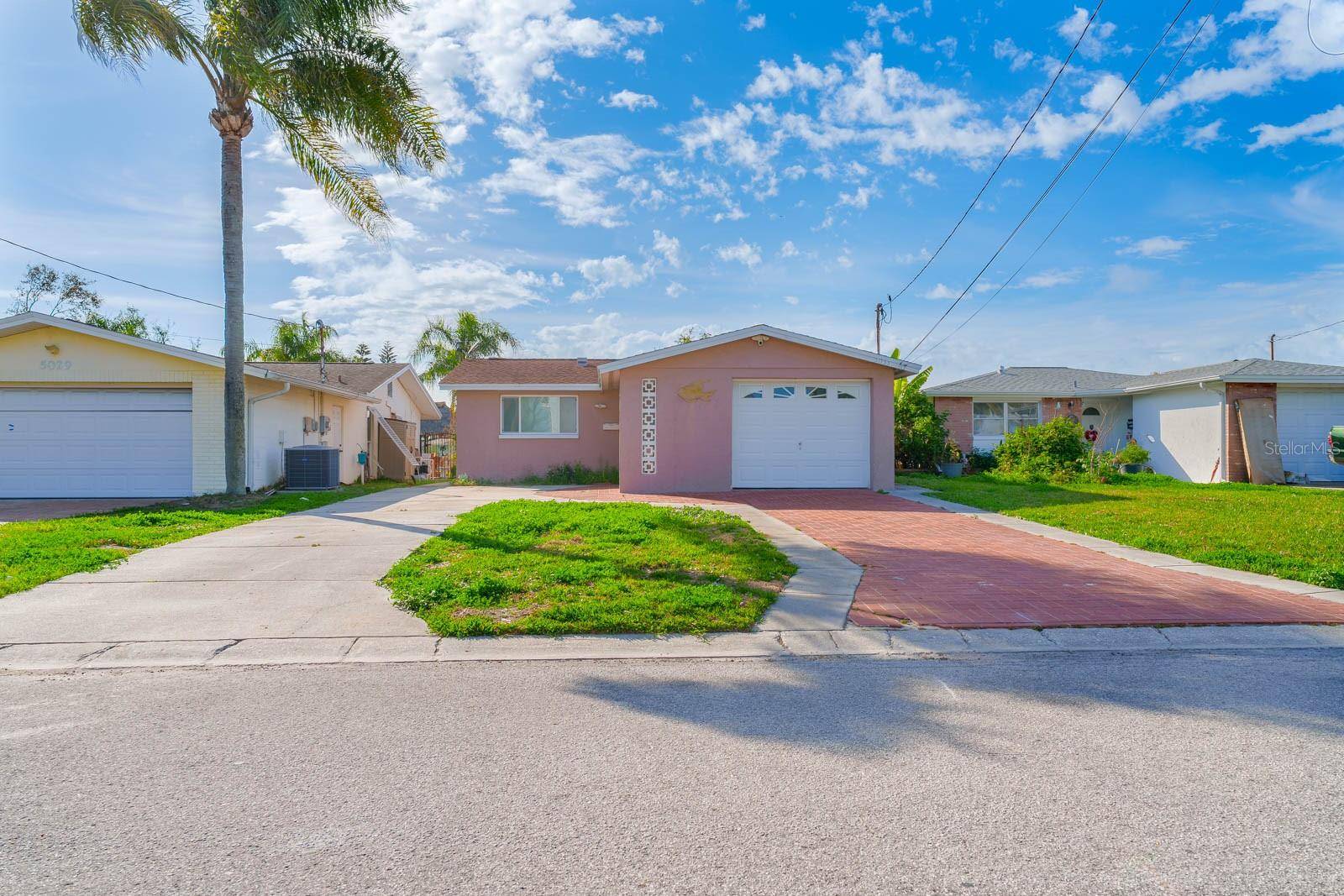 New Port Richey, FL 34652,5033 BLUE HERON DR