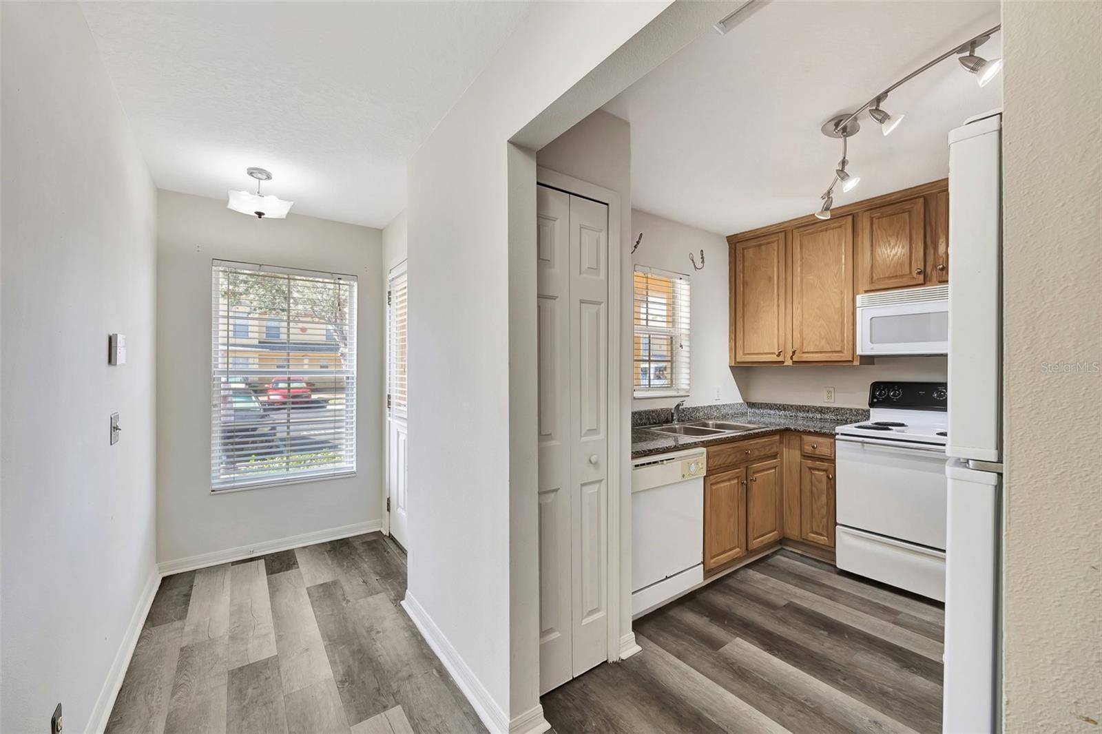 St Petersburg, FL 33705,3870 ISLAND WAY