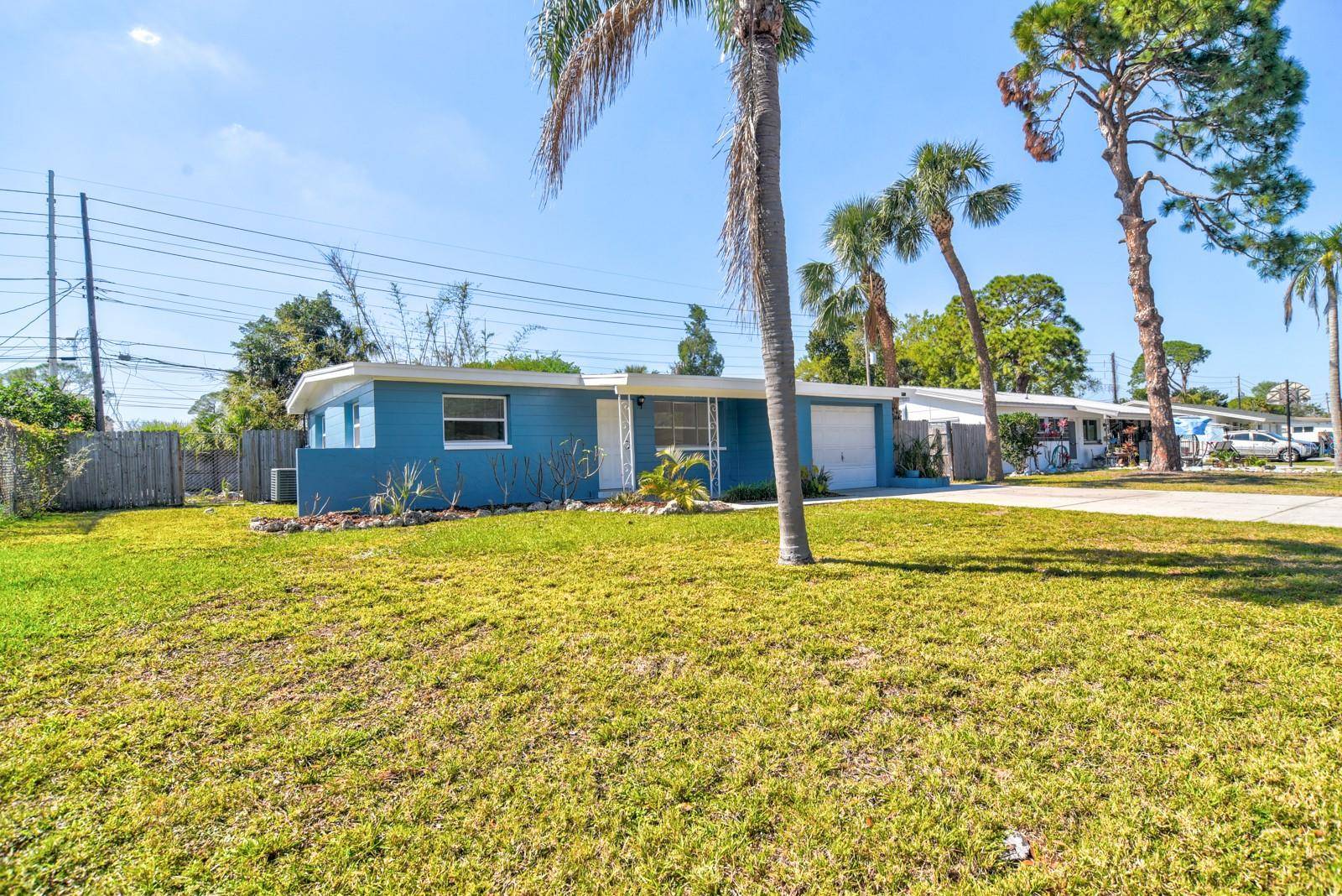 St Petersburg, FL 33703,5600 BAY ST NE