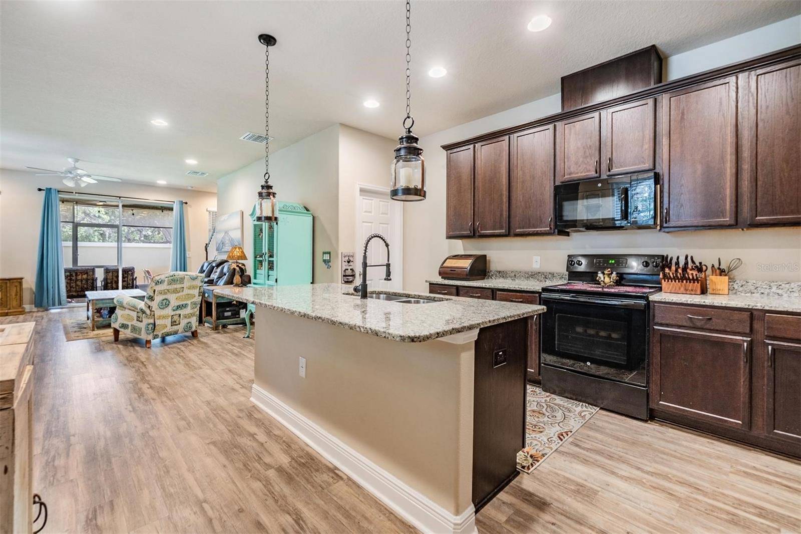 Palm Harbor, FL 34683,450 HARBOR SPRINGS DR