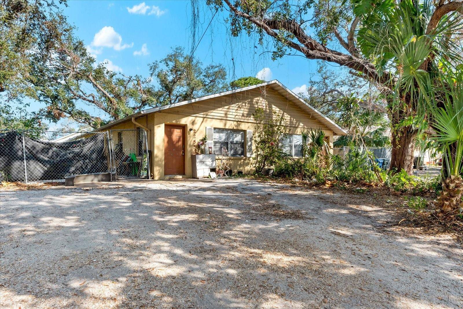 Sarasota, FL 34234,2251 19TH ST