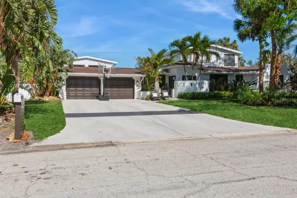 Sarasota, FL 34242,815 PARADISE WAY