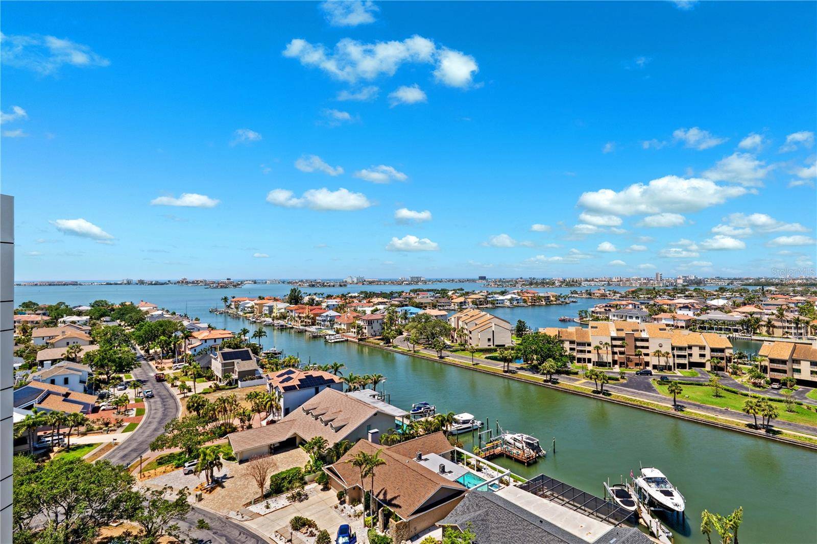 Gulfport, FL 33707,5950 PELICAN BAY PLZ S #PH-2F