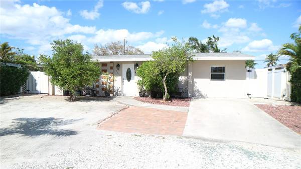 2201 CORONET ST #1, Fort Myers, FL 33907