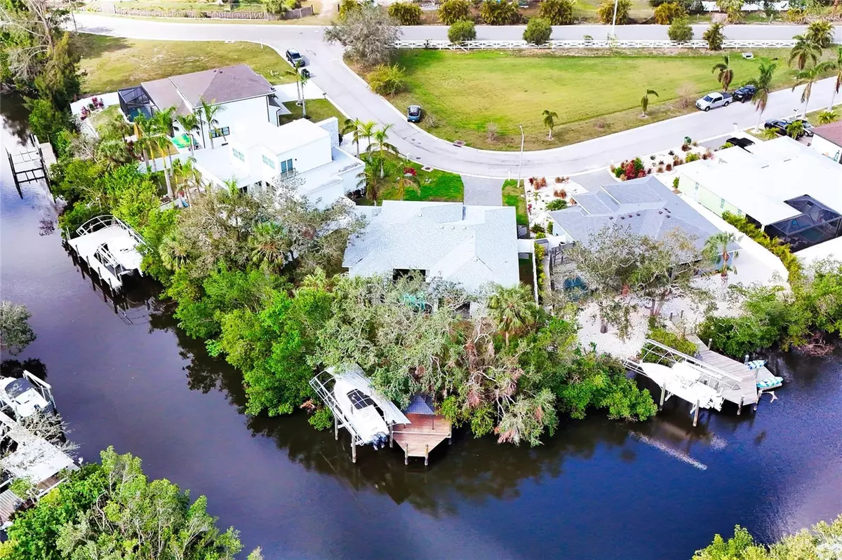 Bradenton, FL 34208,809 30TH CT E