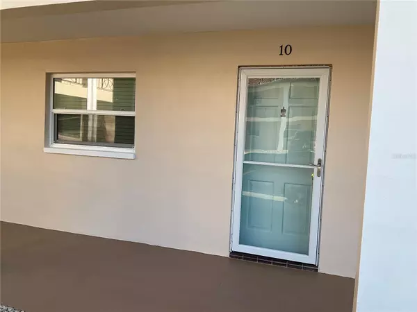 10351 REGAL DR #10, Largo, FL 33774
