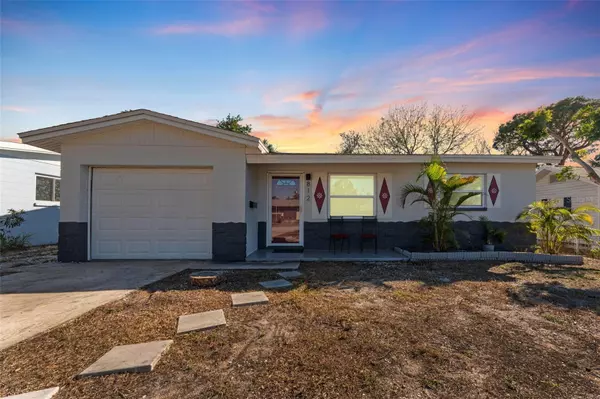 812 52ND AVE S, St Petersburg, FL 33705