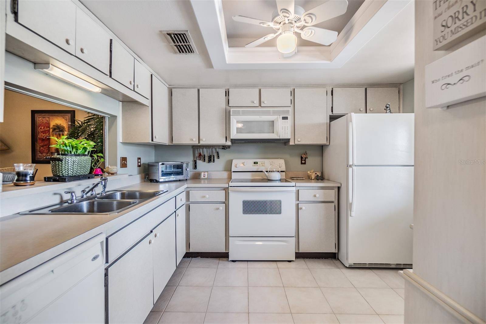 Clearwater, FL 33763,2549 ROYAL PINES CIR #16H