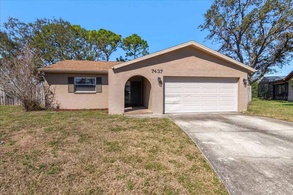 Largo, FL 33773,7437 118TH DR