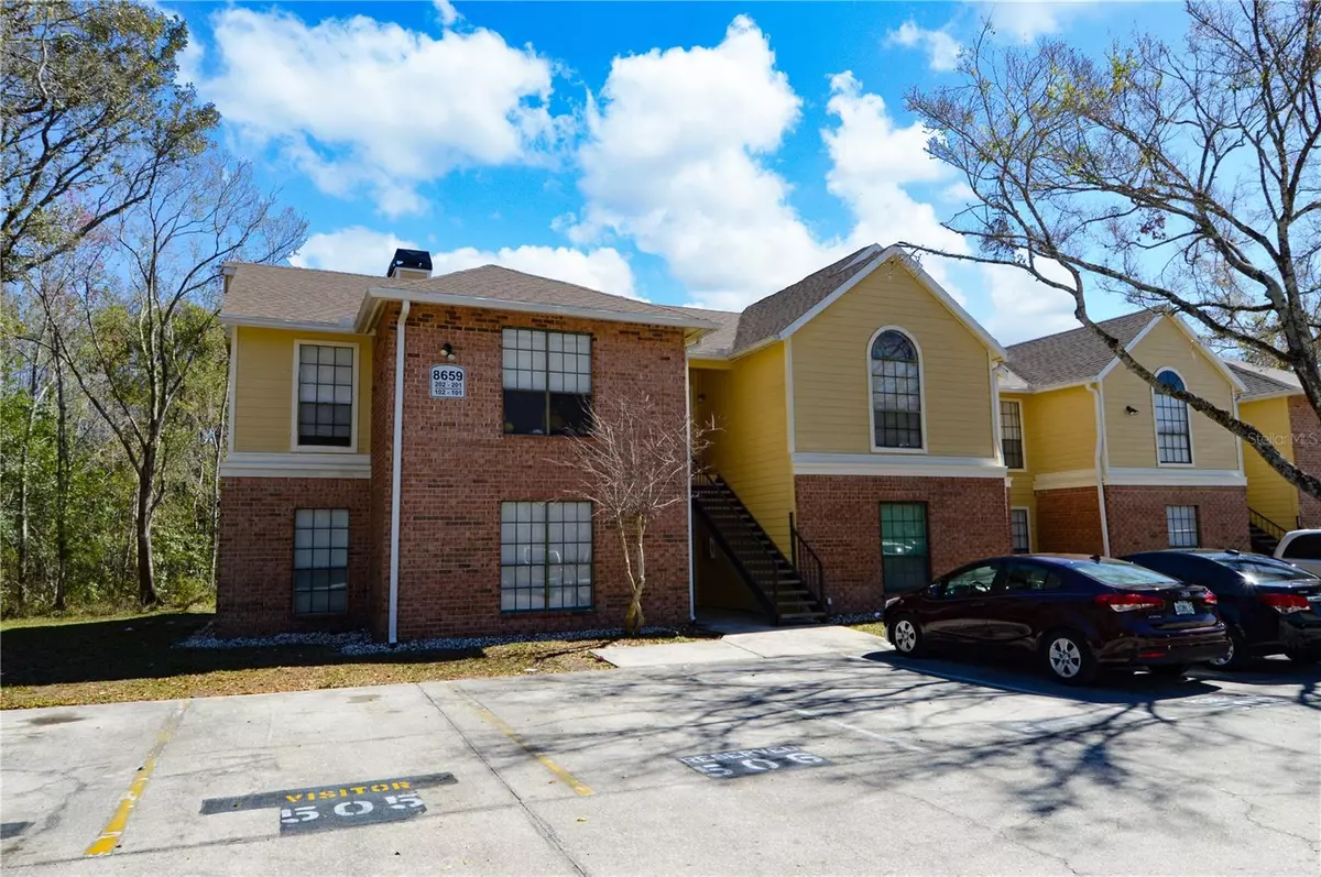 Tampa, FL 33614,8659 FANCY FINCH DR #202