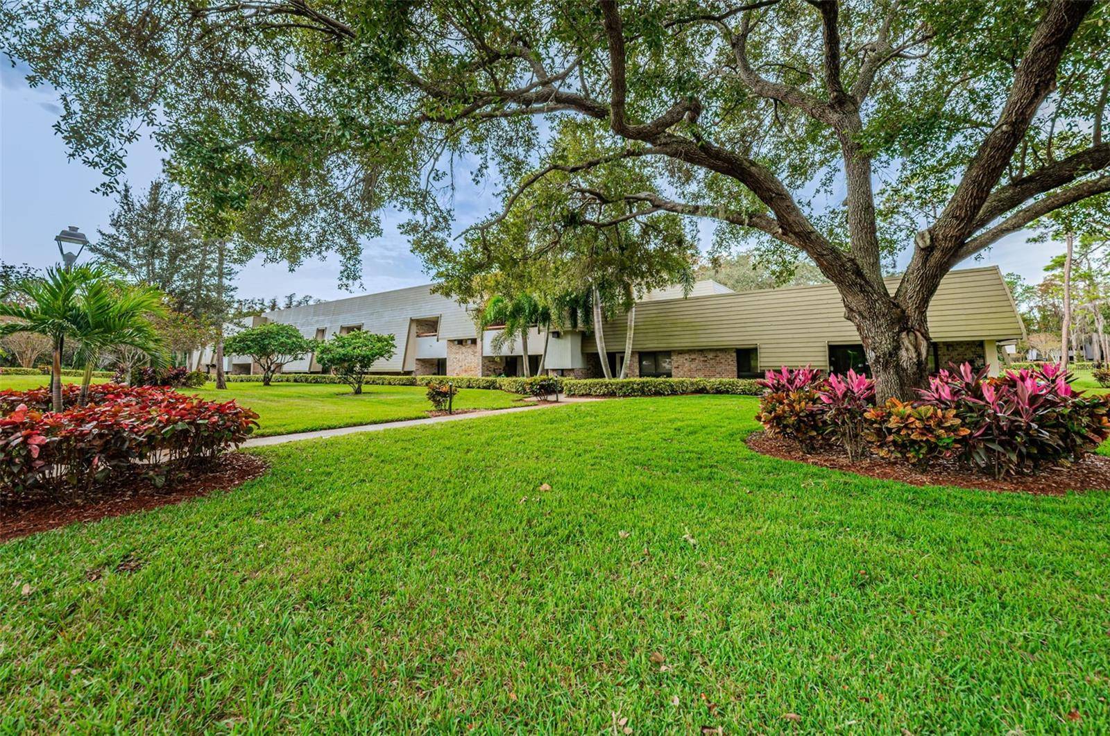 Palm Harbor, FL 34684,36750 US HIGHWAY 19 N #6-214