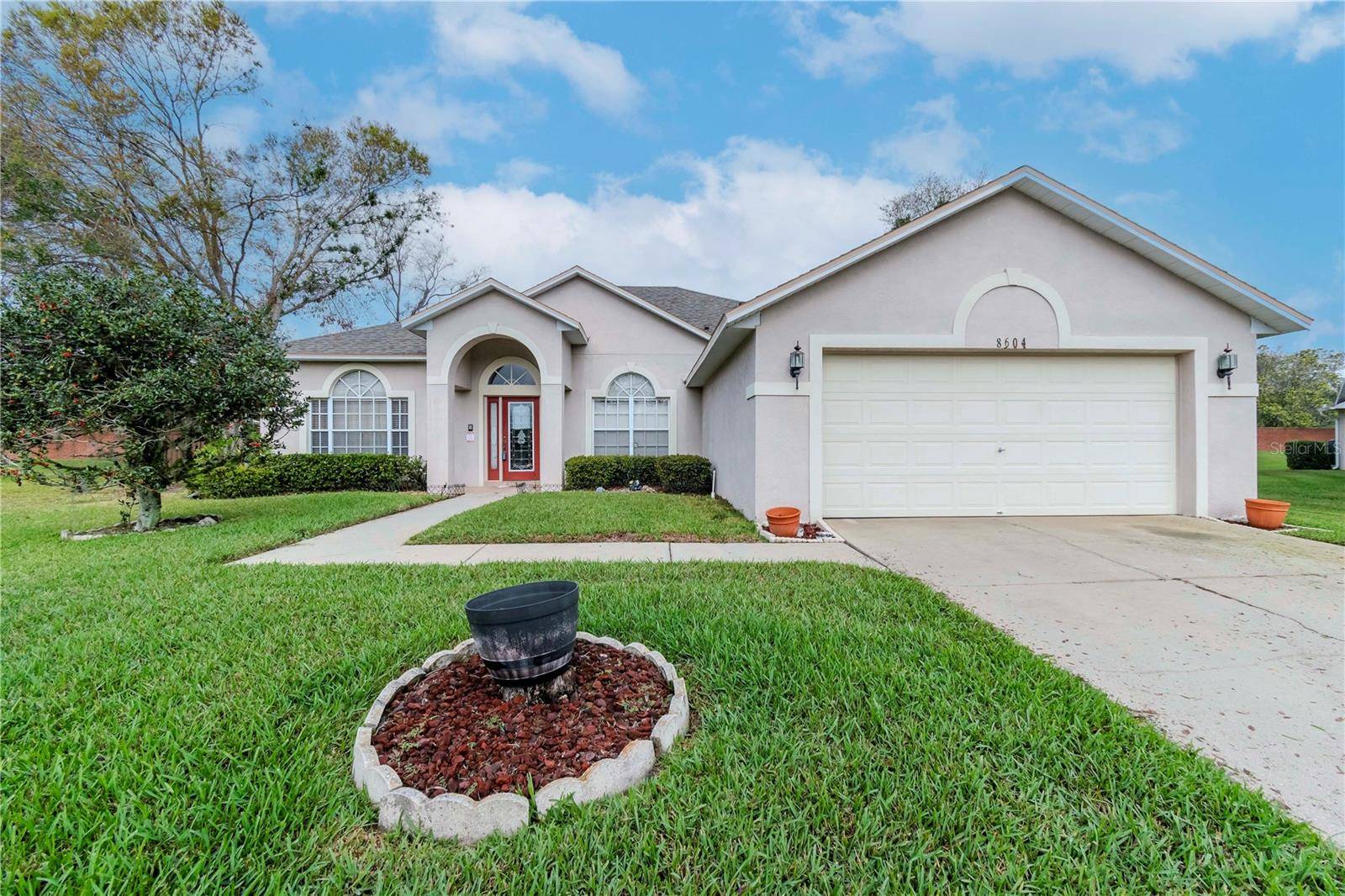 8604 HERONS COVE PL, Tampa, FL 33647