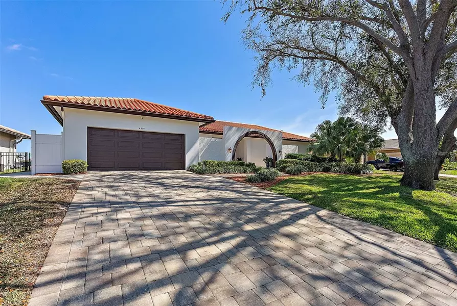 4901 LANSING ST NE, St Petersburg, FL 33703