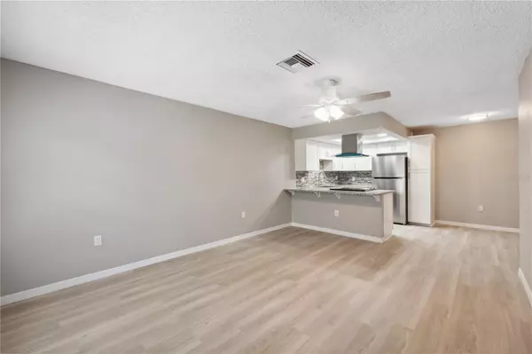 New Port Richey, FL 34653,6141 CHESHAM DR #7