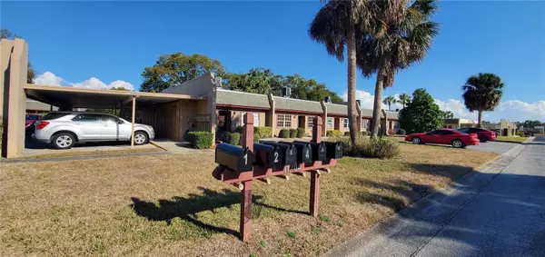 Port Richey, FL 34668,11204 PEMBRIDGE CT #5