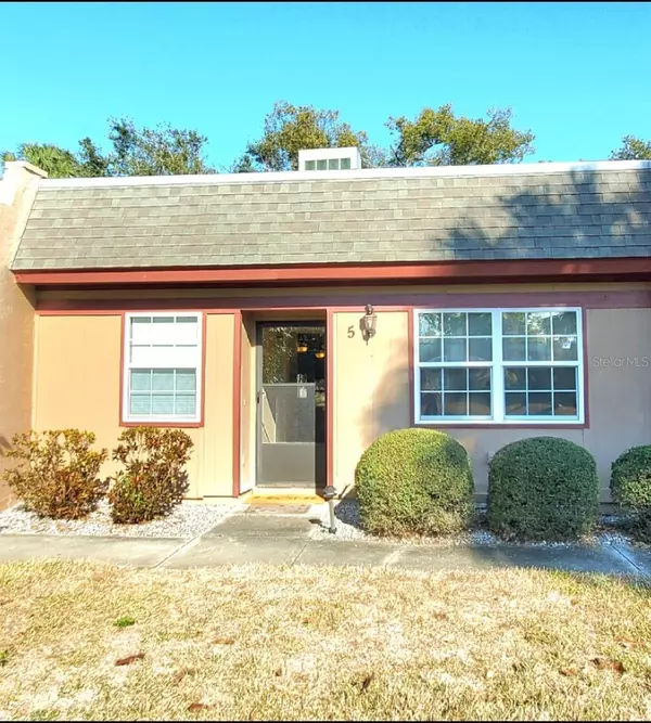 11204 PEMBRIDGE CT #5, Port Richey, FL 34668