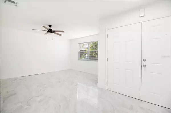 Tarpon Springs, FL 34689,715 VIRGINIA AVE
