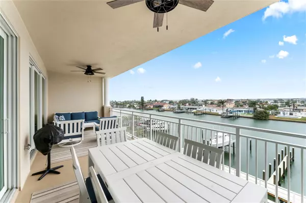 Clearwater Beach, FL 33767,125 ISLAND WAY #402