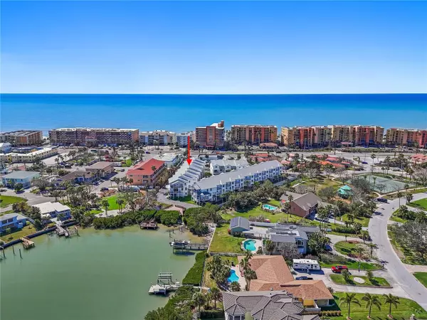 North Redington Beach, FL 33708,125 SHOALS CIR