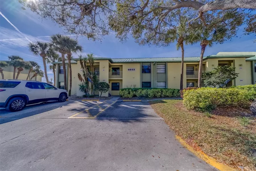 6033 113TH ST #213, Seminole, FL 33772