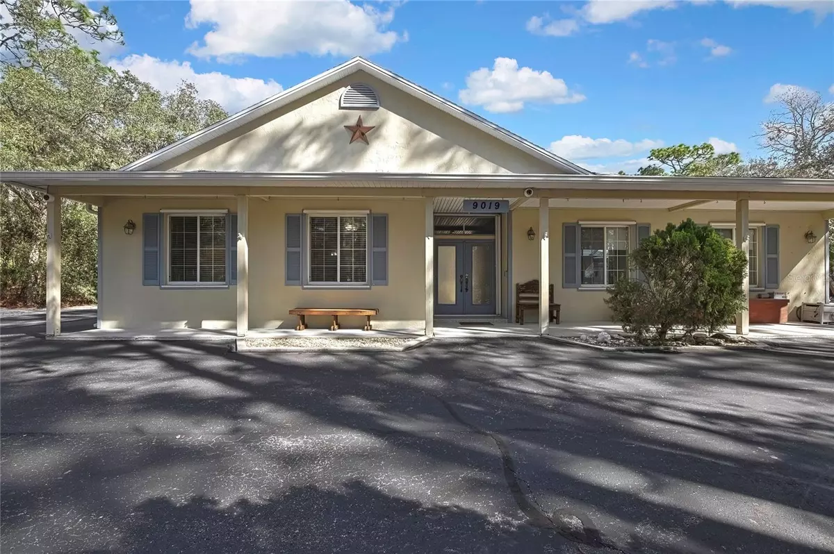 Weeki Wachee, FL 34613,9019 LONG LAKE AVE