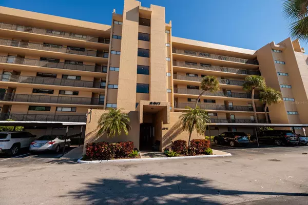 Clearwater, FL 33760,2617 COVE CAY DR #710