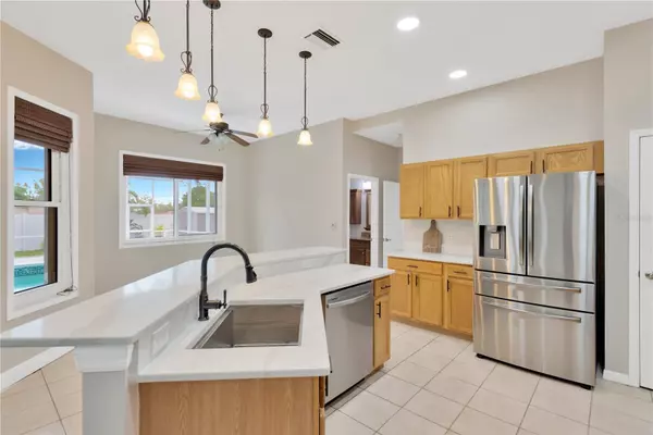 Valrico, FL 33594,1166 LUMSDEN TRACE CIR
