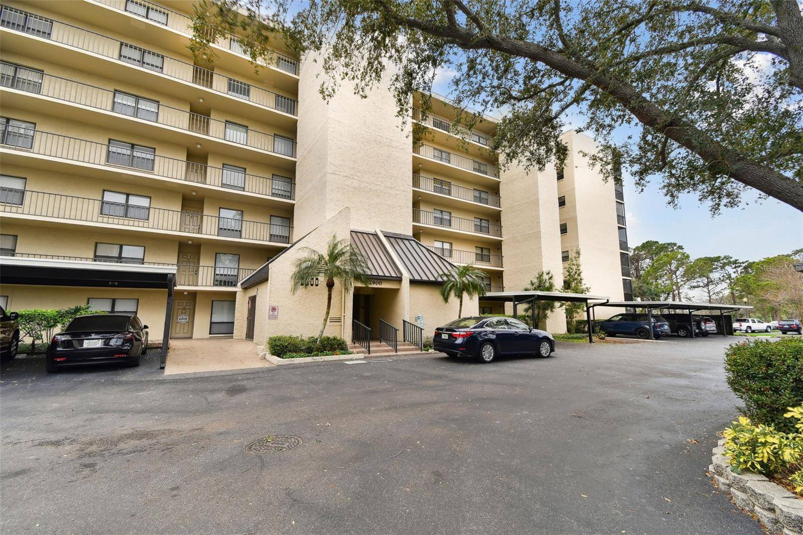 Clearwater, FL 33760,2900 COVE CAY DR #6G