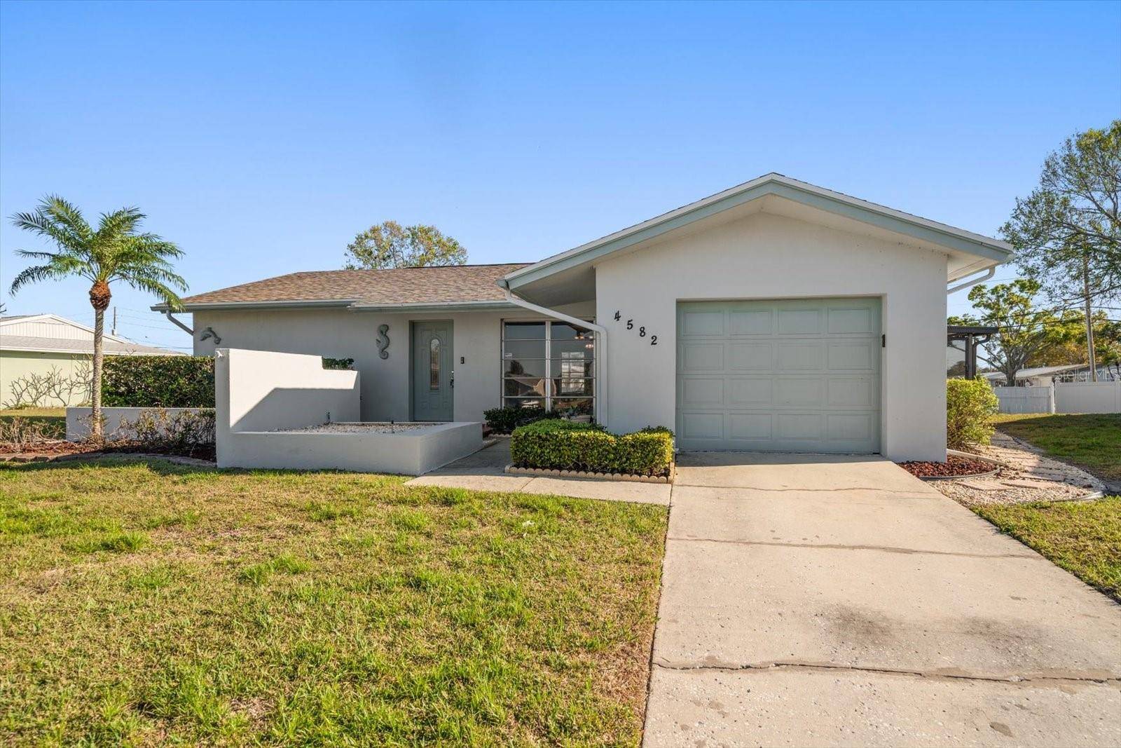 Clearwater, FL 33762,4582 FOX LAKE CT