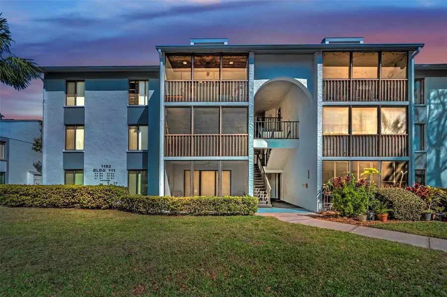 1182 PINE RIDGE CIR W #B1, Tarpon Springs, FL 34688