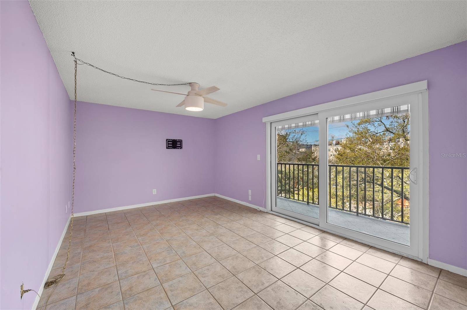 St Petersburg, FL 33701,105 4TH AVE NE #405