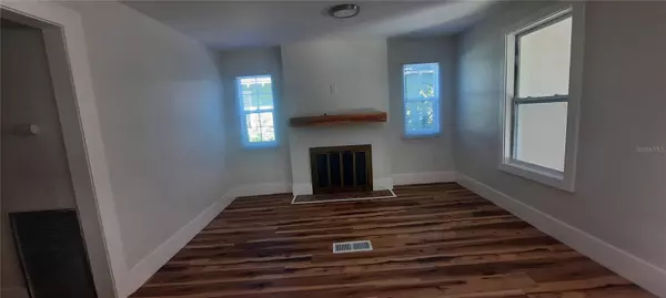 St Petersburg, FL 33701,127 17TH AVE S #3