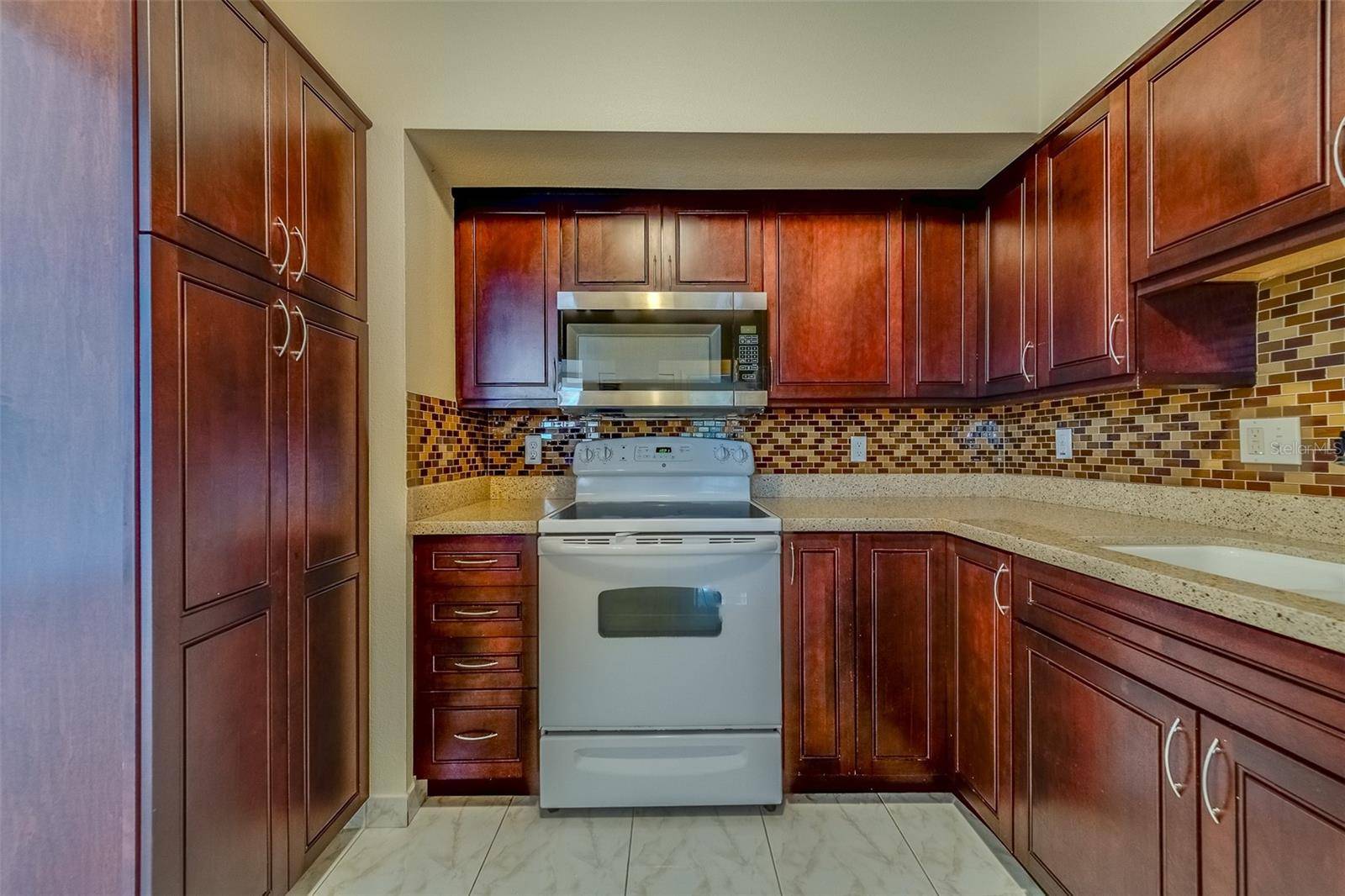 Clearwater, FL 33756,30 TURNER ST #203