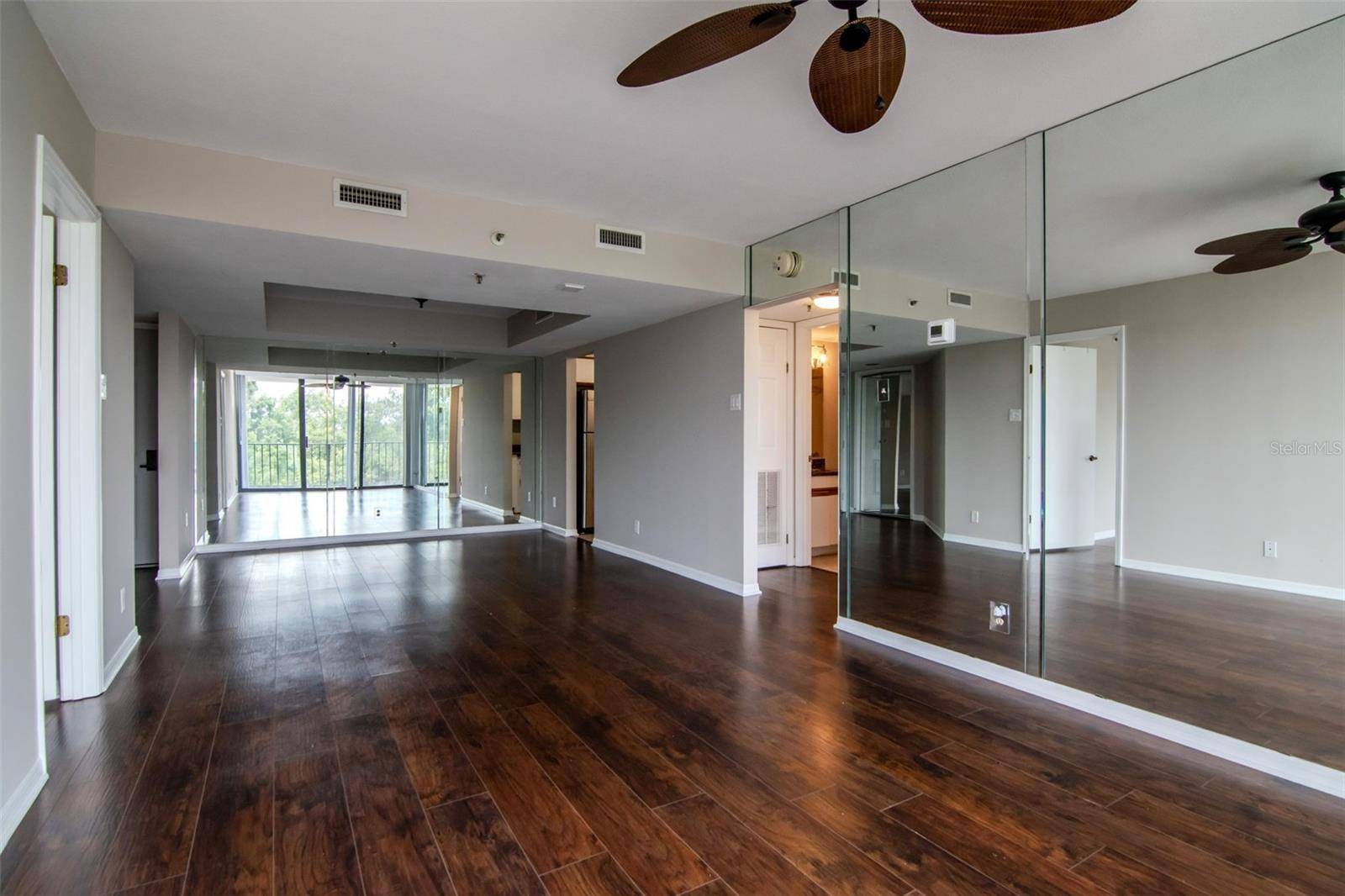 Tampa, FL 33609,3211 W SWANN AVE #502